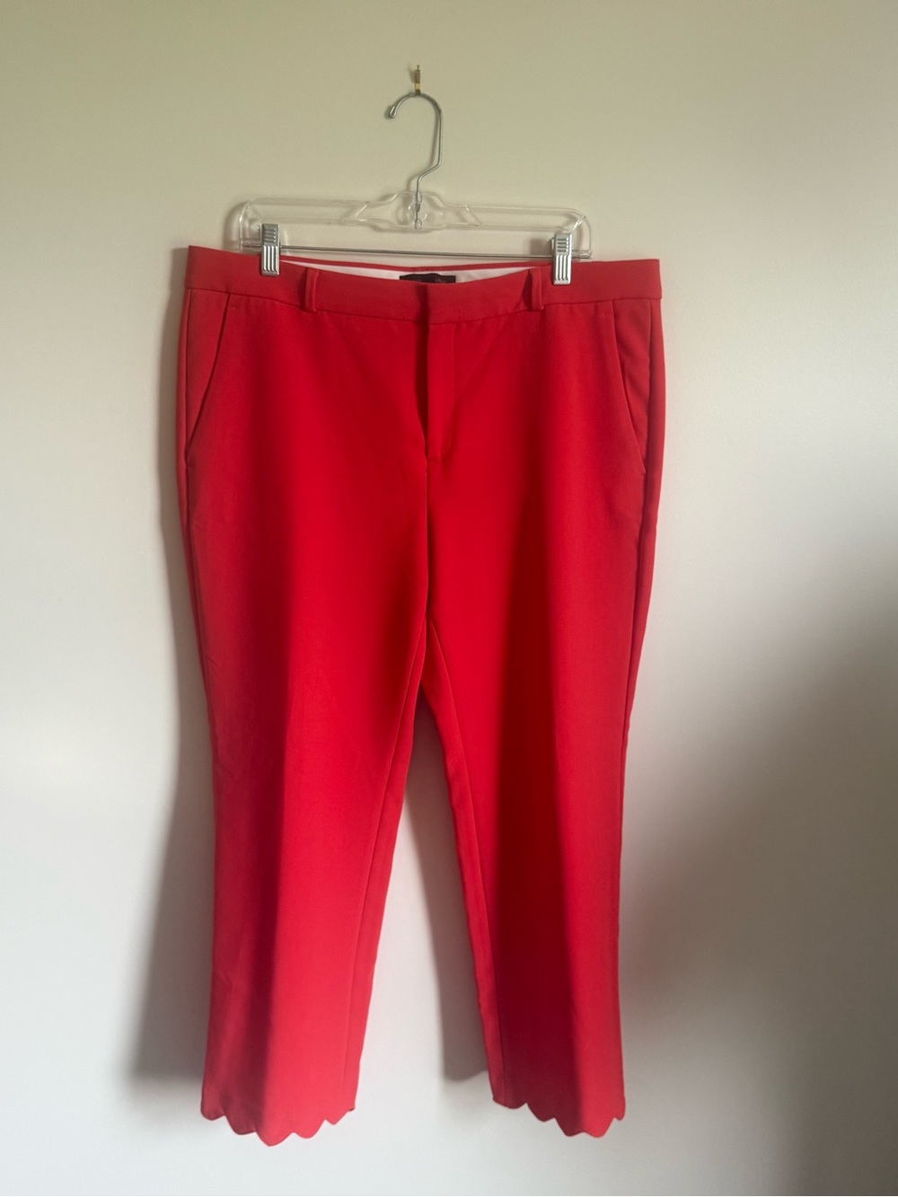 Banana Republic Red Scallop-Hem Capris